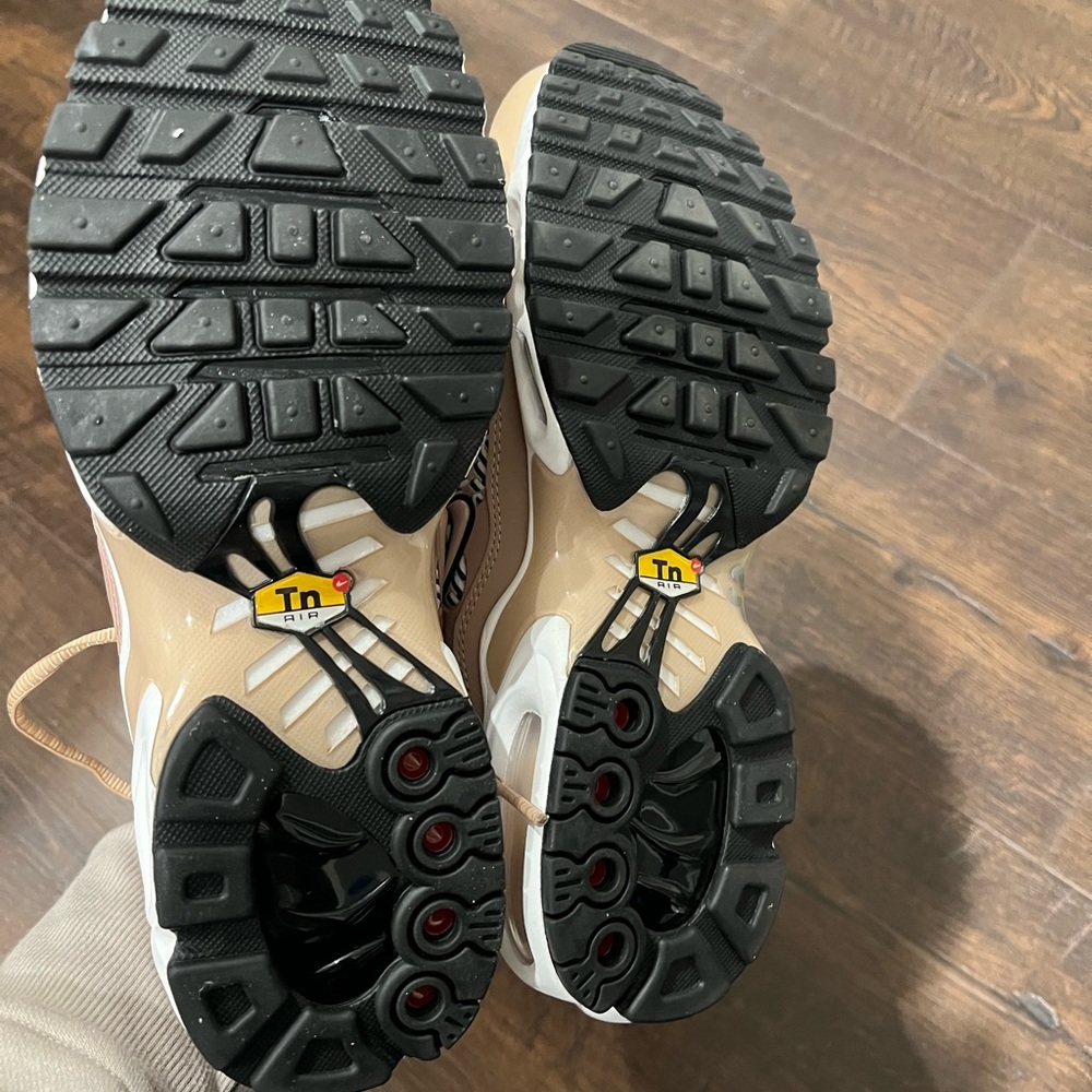Womens Air Max Plus - Picture 5 of 5